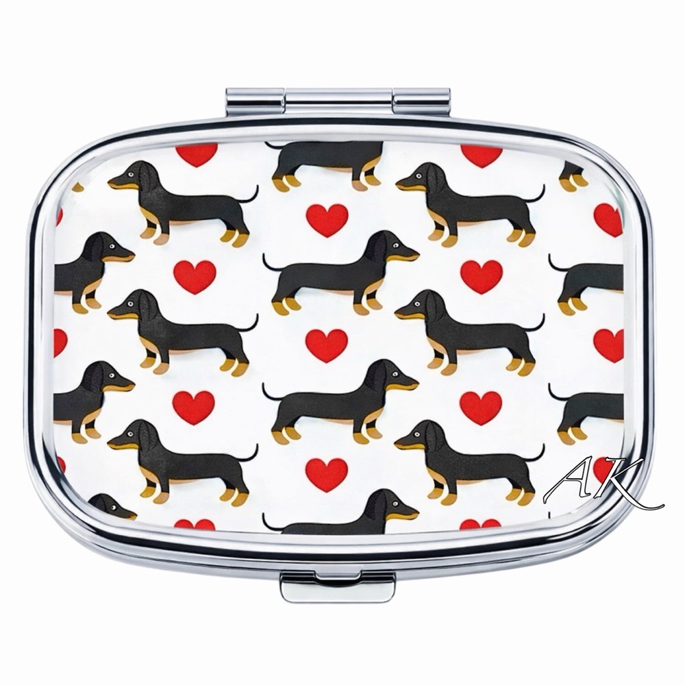 Dachshund Pill Box 🐾 Doxie Wiener